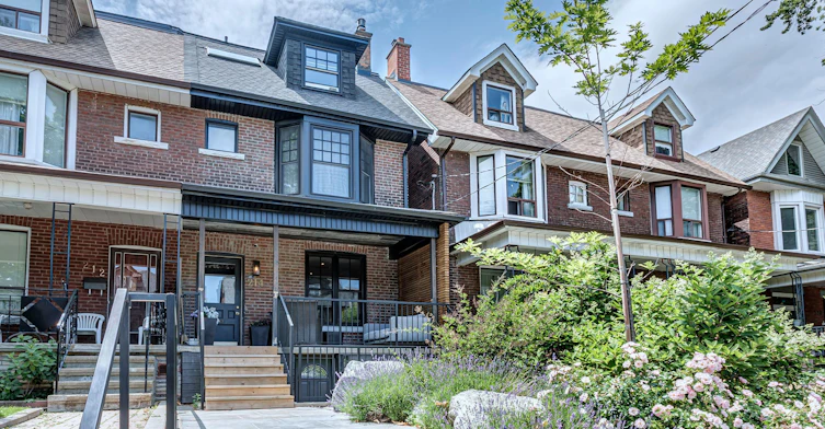 214 Grace Street, Toronto, ON, M6G 3A6