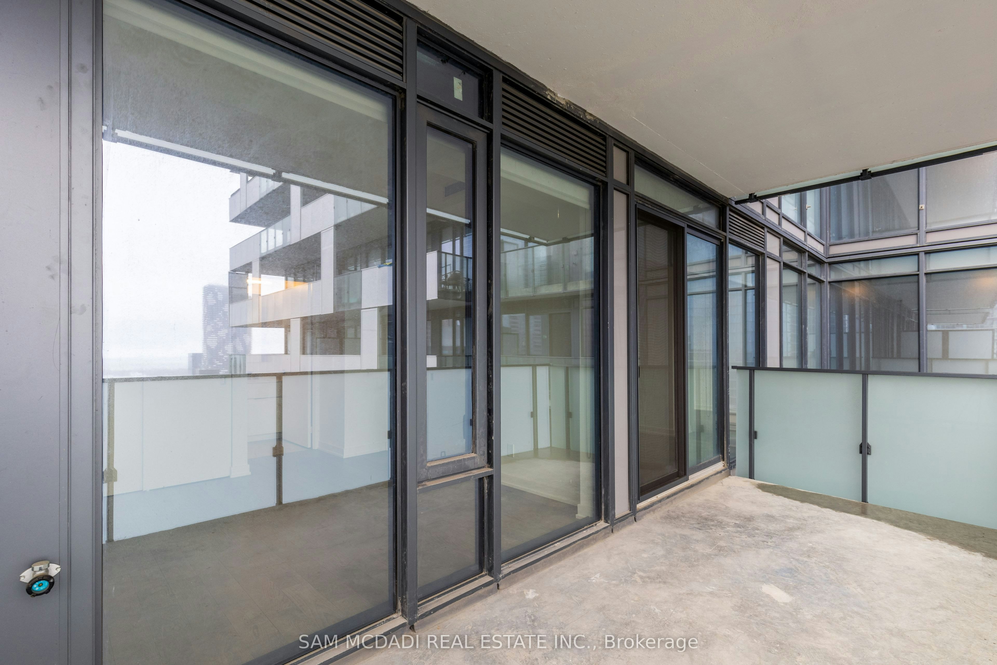 3608-20 Lombard Street, Toronto, ON, M5C 0A7 - 17