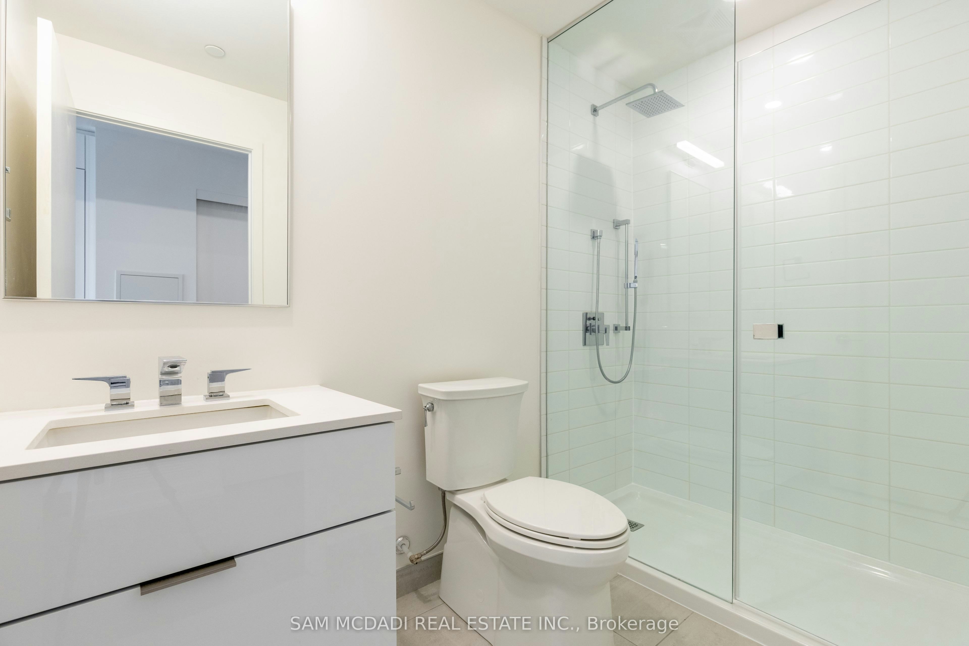 3608-20 Lombard Street, Toronto, ON, M5C 0A7 - 4