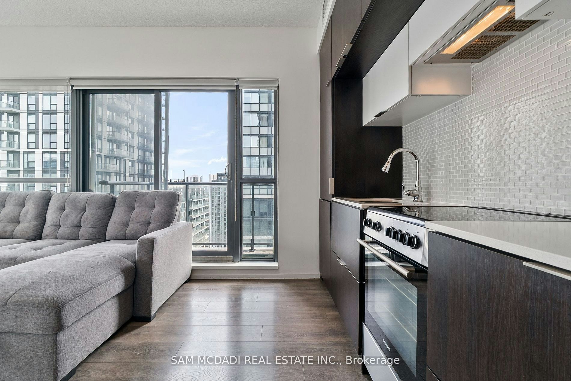 1906-159 Dundas Street E, Toronto, ON, M5B 1E4 - 2