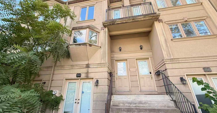 269 Finch Avenue E, Toronto, ON, M1C 2W2 - 2