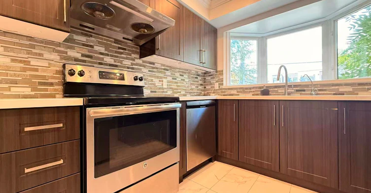 269 Finch Avenue E, Toronto, ON, M1C 2W2 - 9