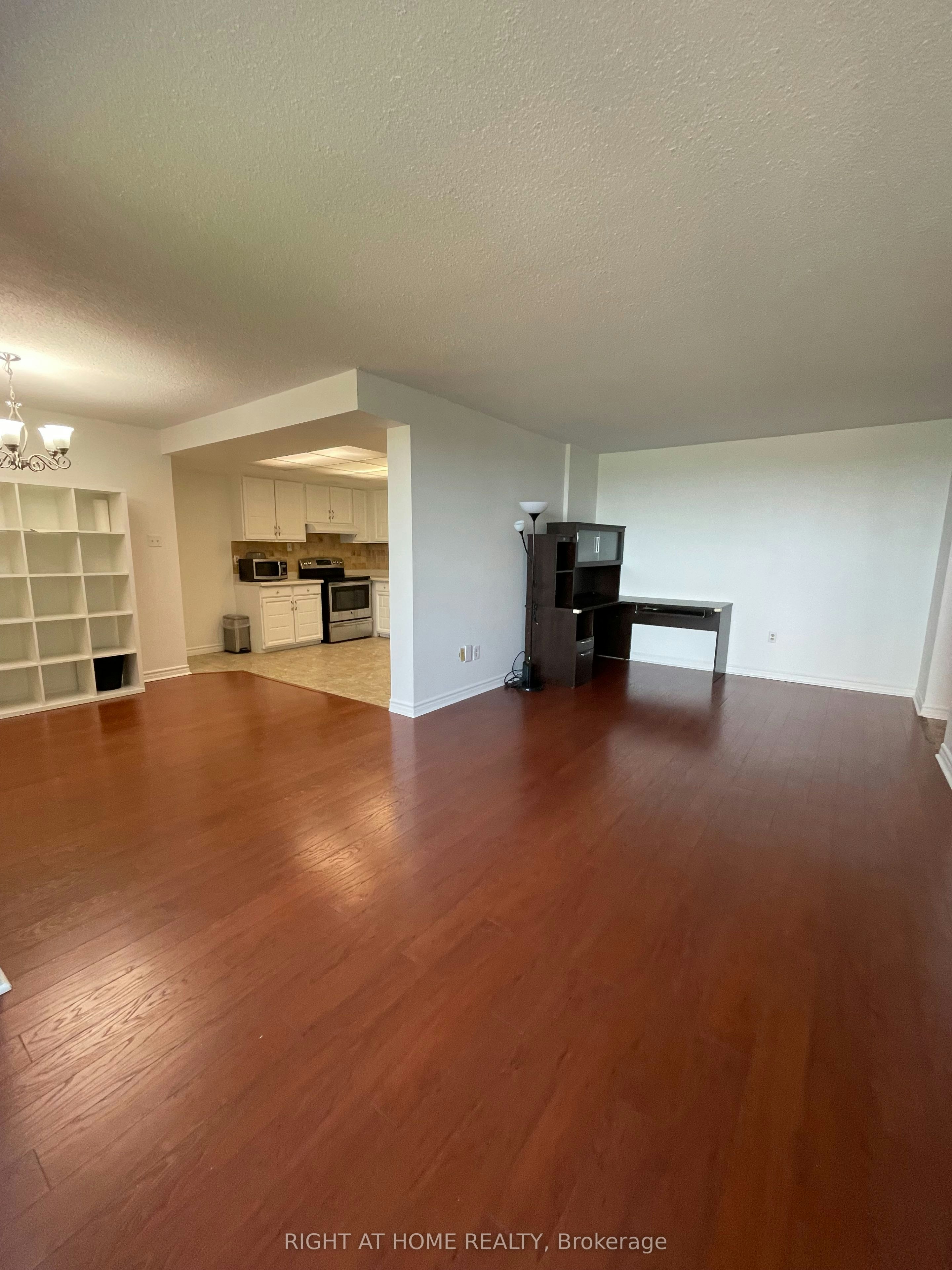 5 Old Sheppard Avenue, Toronto, ON, M2J 4K3 - 4