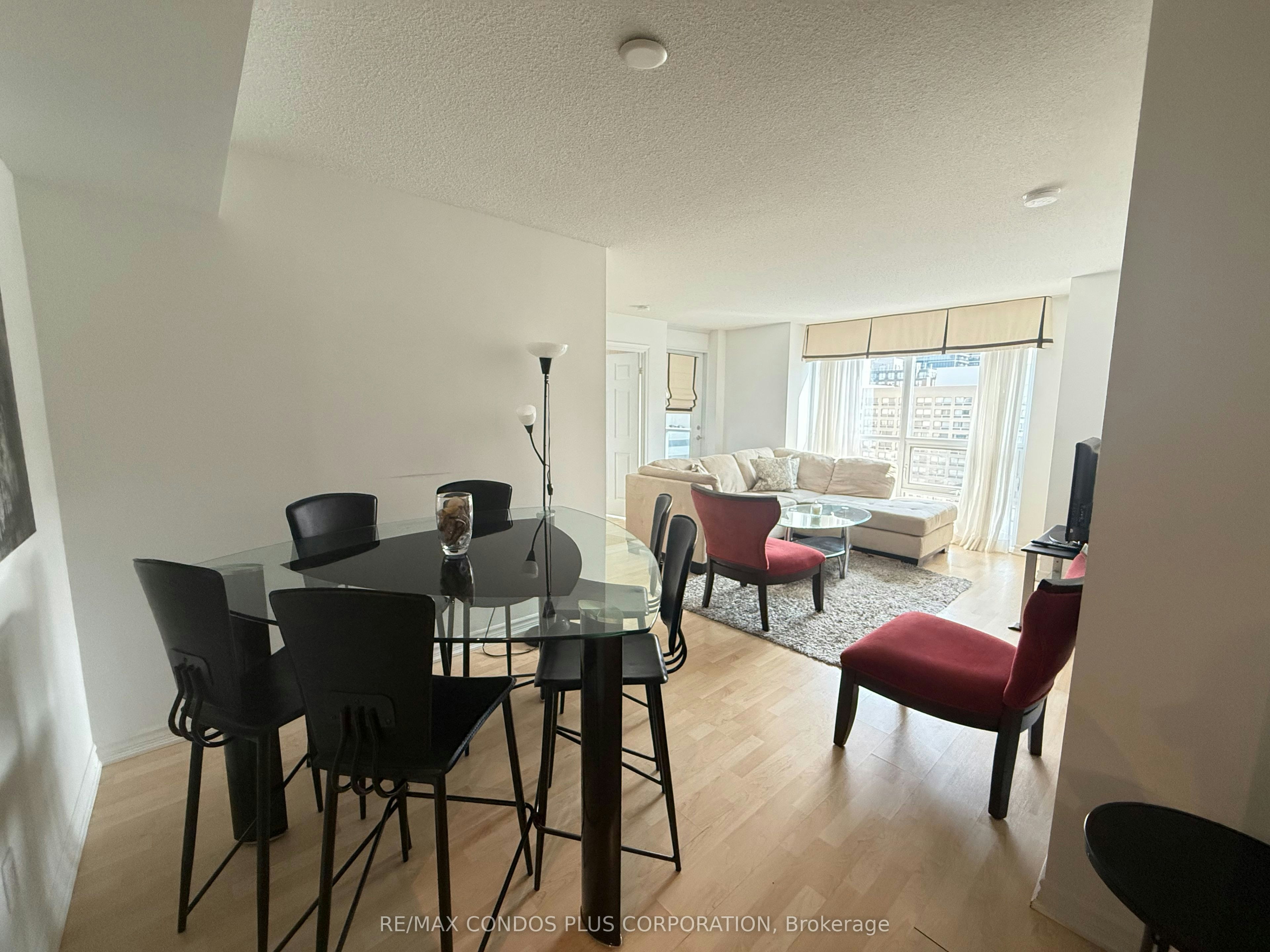 1402-761 Bay Street, Toronto, ON, M5G 2R2 - 5