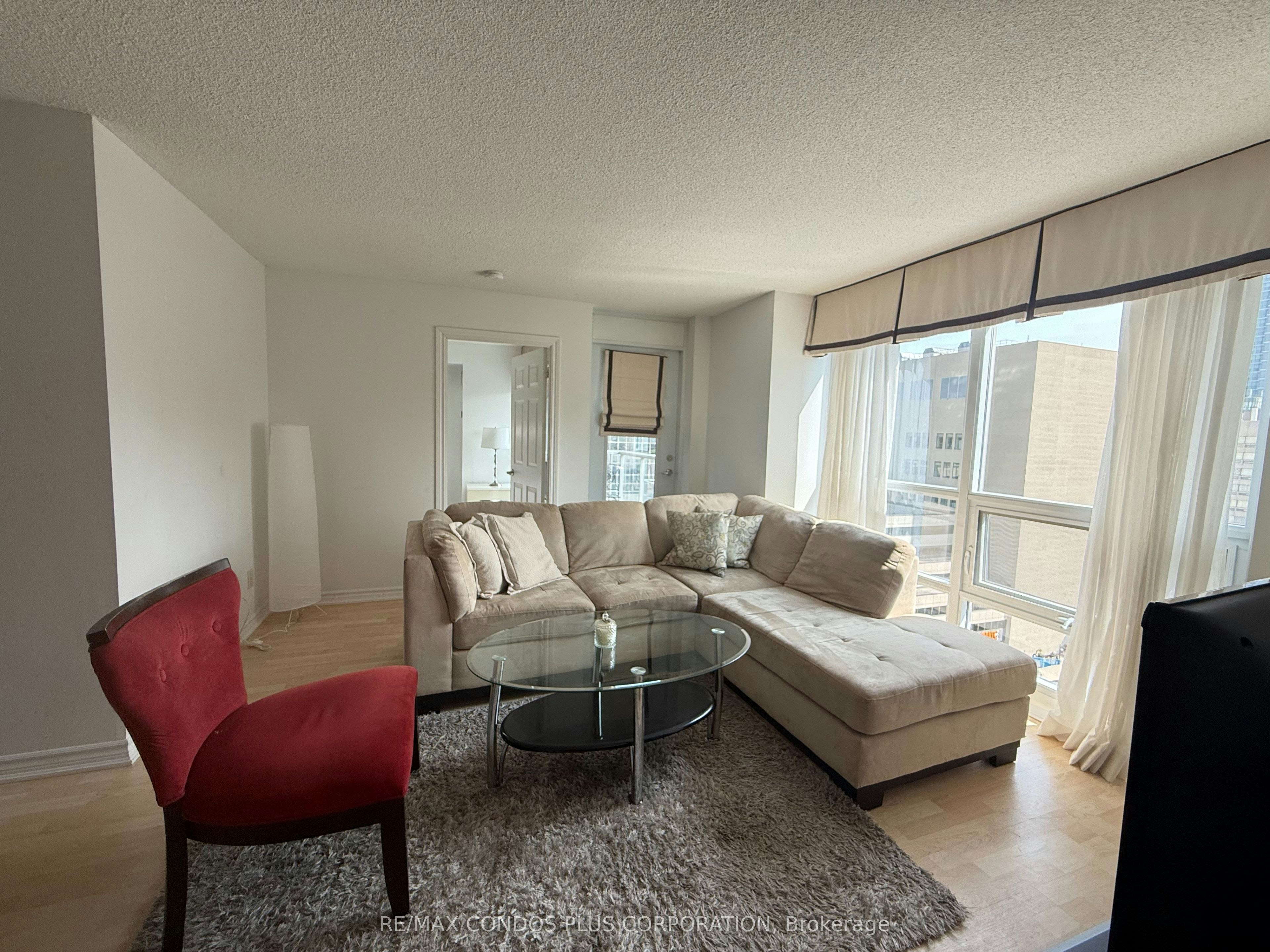 1402-761 Bay Street, Toronto, ON, M5G 2R2
