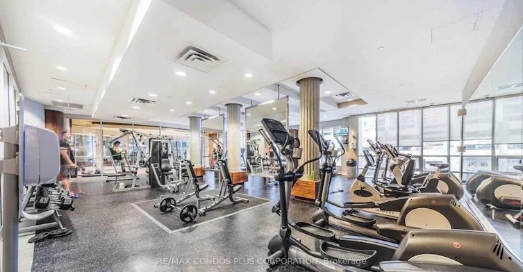 1402-761 Bay Street, Toronto, ON, M5G 2R2 - 16