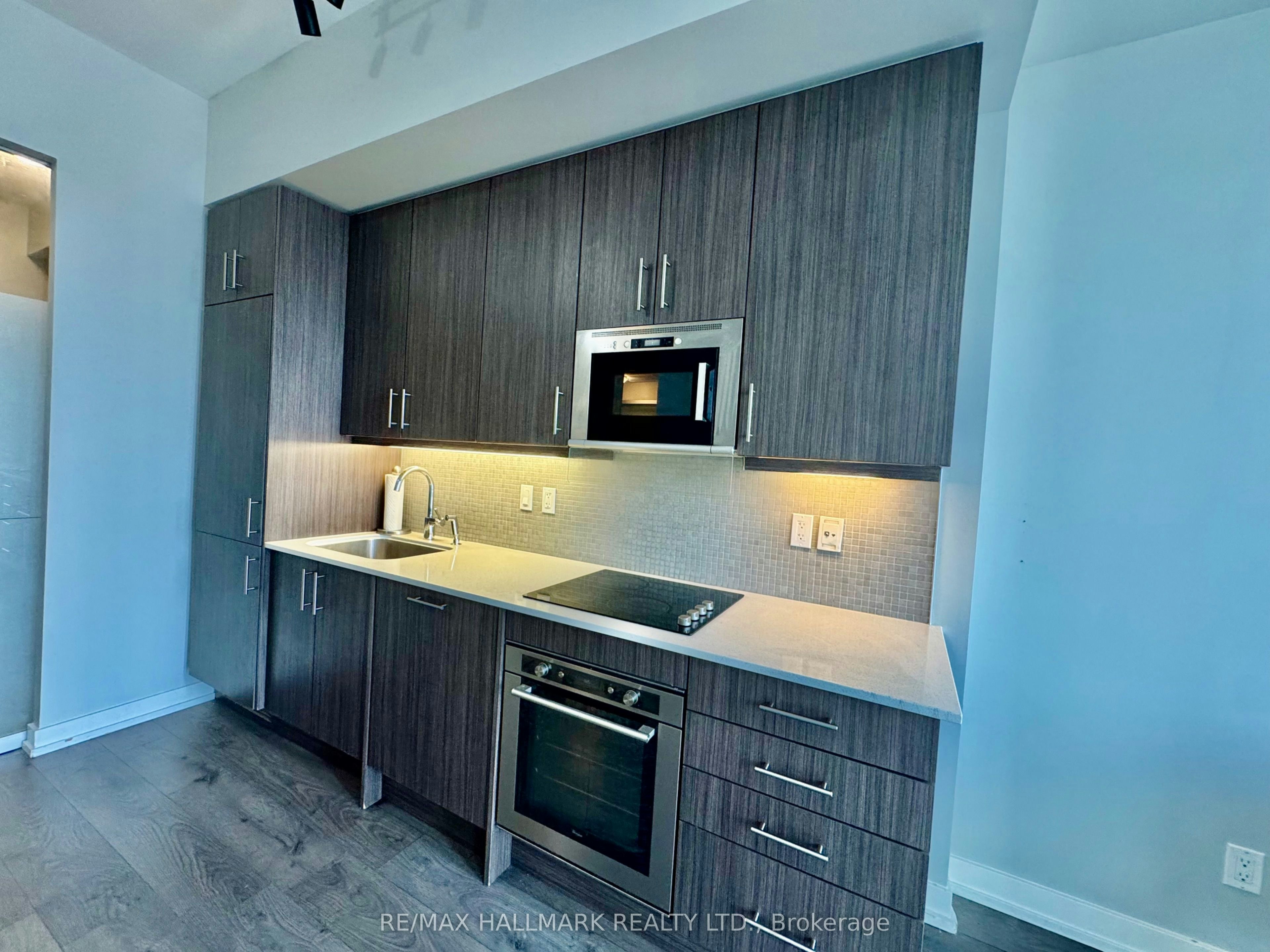 516-297 College Street, Toronto, ON, M5T 1S2 - 9