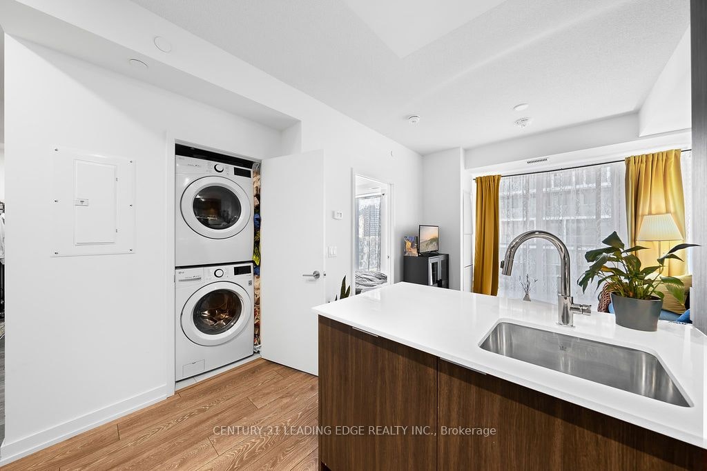 812W-225 Sumach Street, Toronto, ON, M5A 0P8 - 27