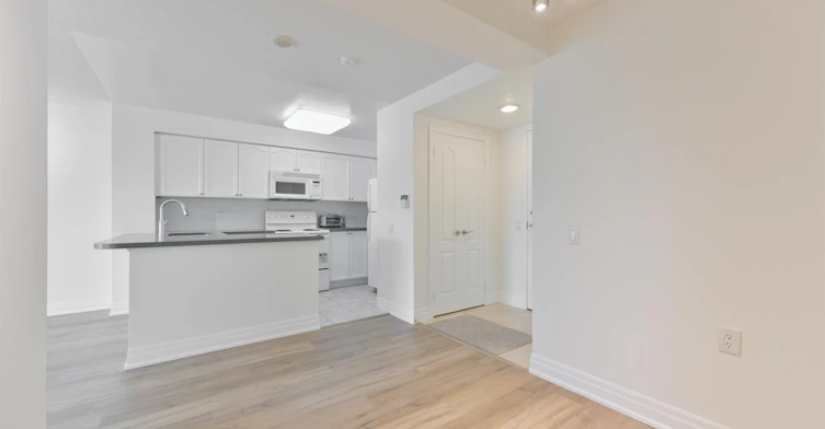 607-21 Hillcrest Avenue, Toronto, ON, M2N 7K2 - 3