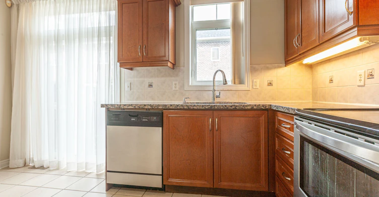 60 Routliffe Lane, Toronto, ON, M2N 0A5 - 12
