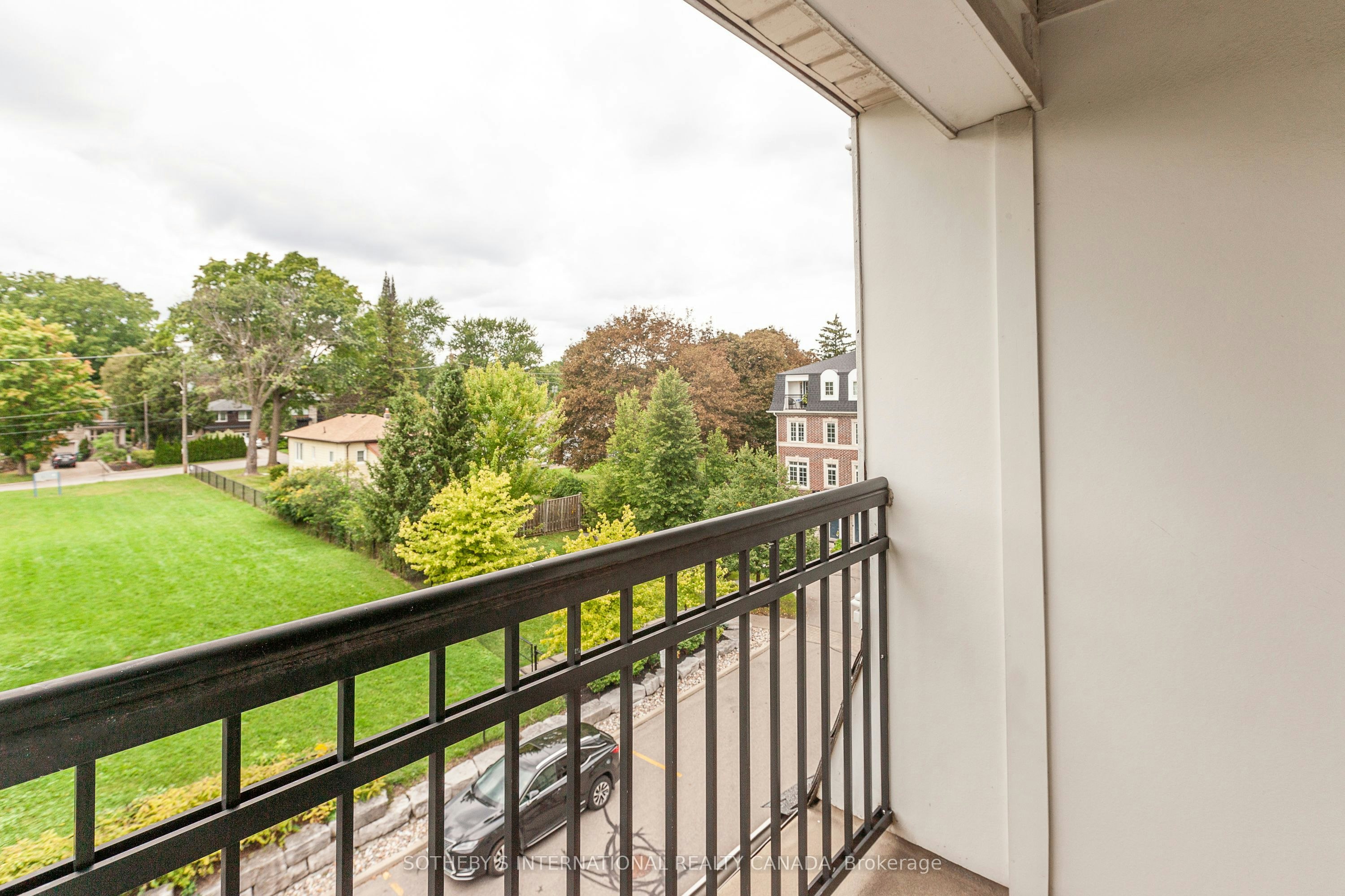 60 Routliffe Lane, Toronto, ON, M2N 0A5 - 30
