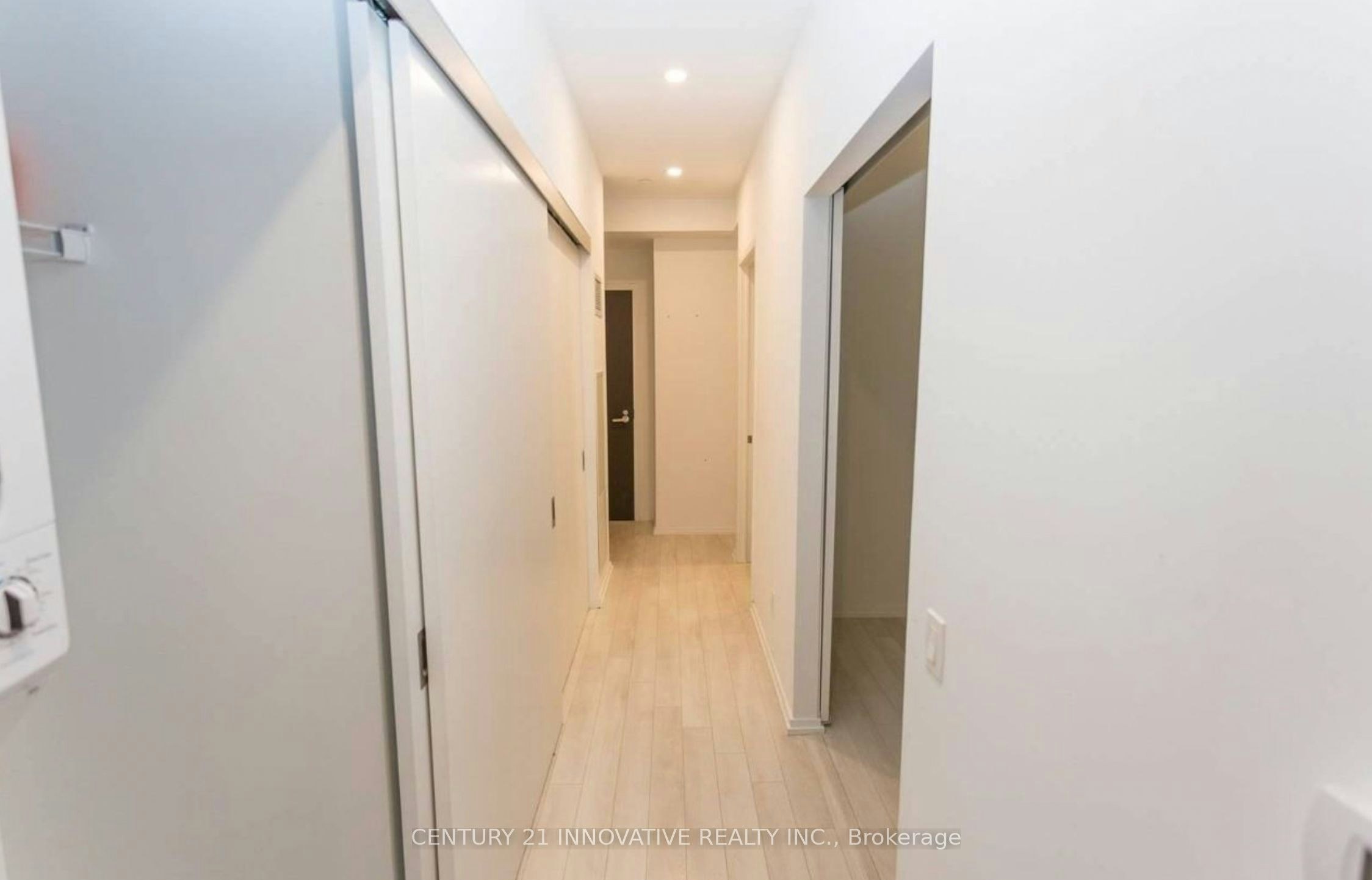 4503-197 Yonge Street, Toronto, ON, M5B 0C1 - 4