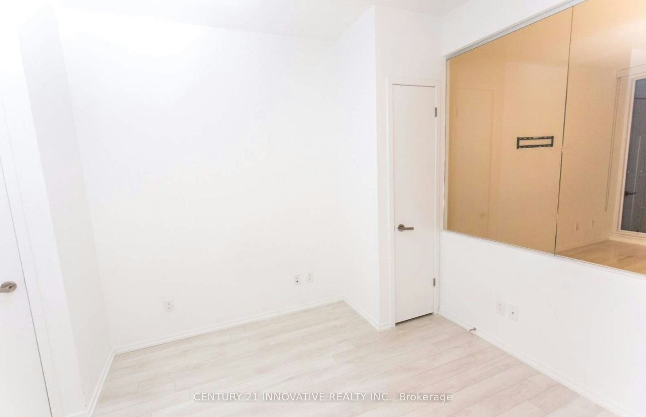4503-197 Yonge Street, Toronto, ON, M5B 0C1 - 9