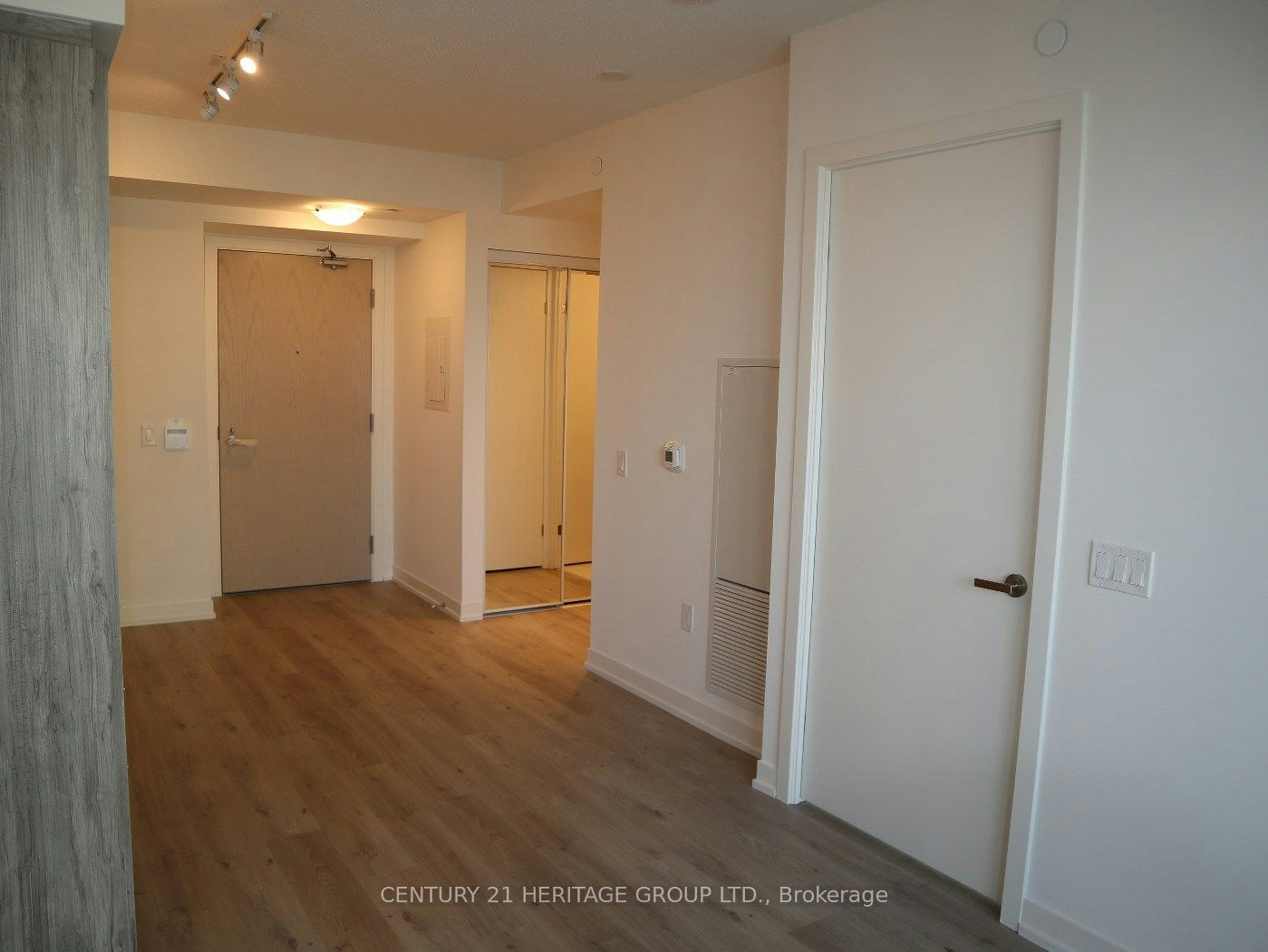 2705-138 Downes Street, Toronto, ON, M5E 0E4 - 6
