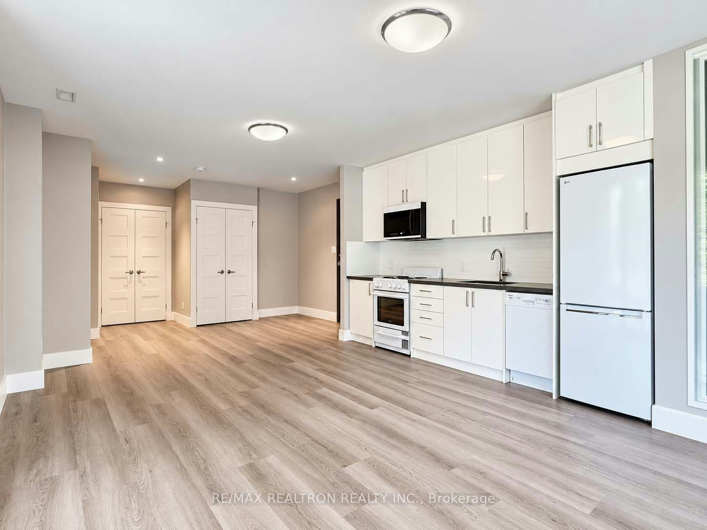 102-485 Huron Street, Toronto, ON, M5R 2R5 - 3