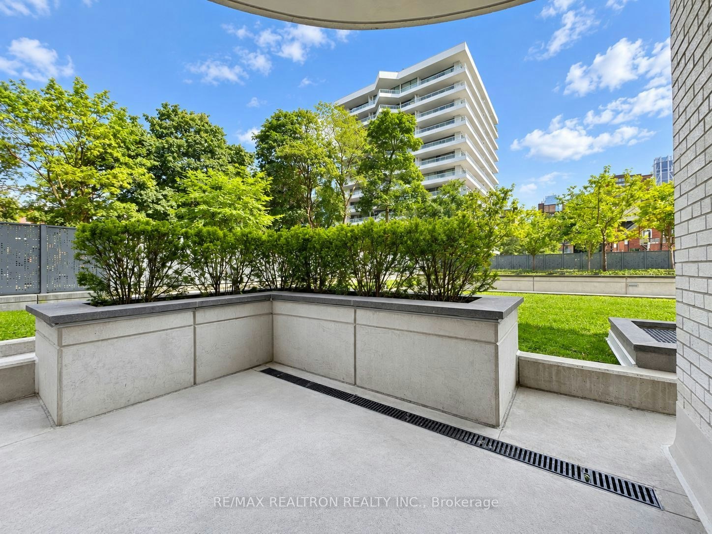 102-485 Huron Street, Toronto, ON, M5R 2R5 - 12