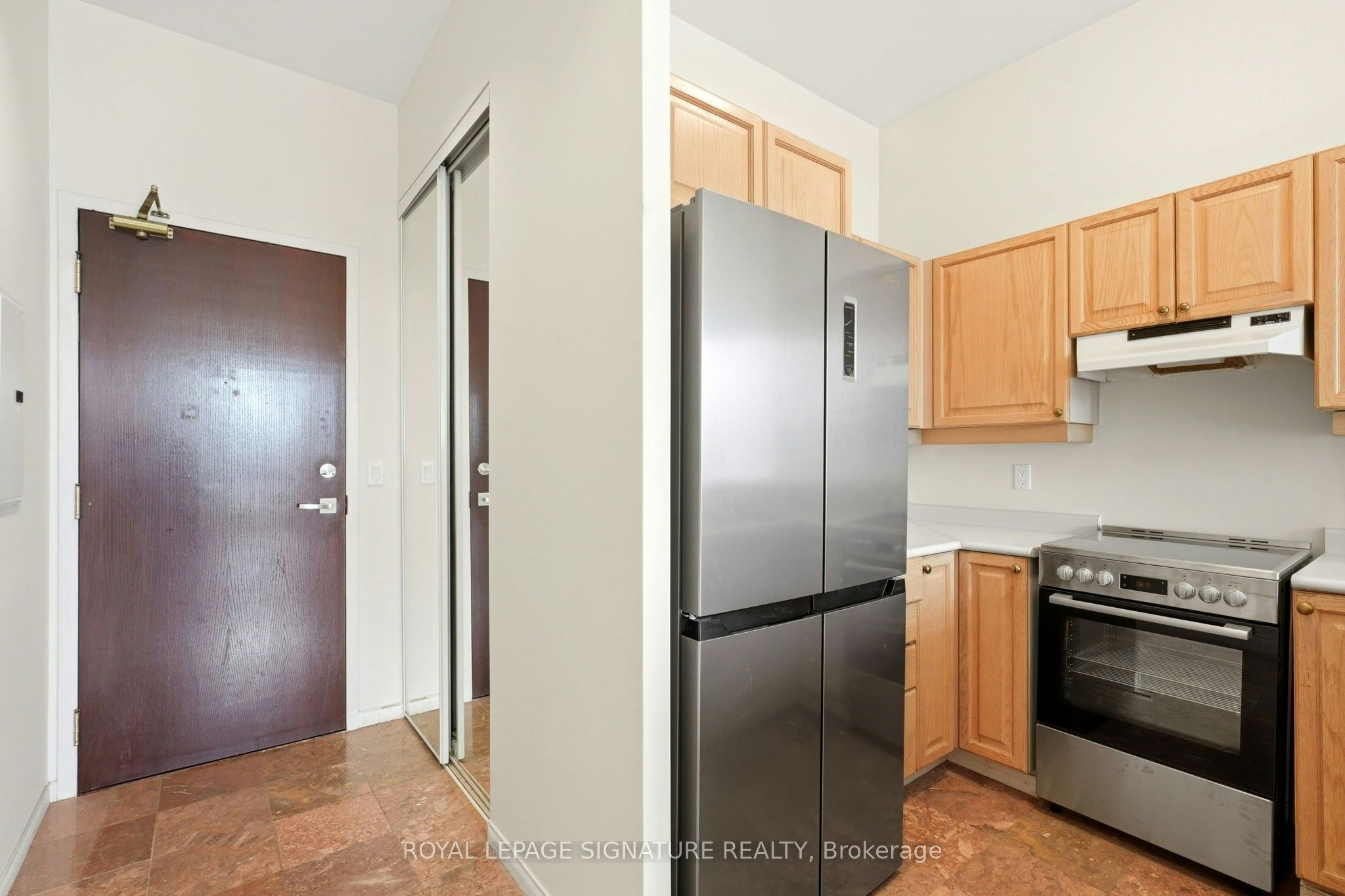 2014-7 King Street E, Toronto, ON, M5C 3C5 - 2