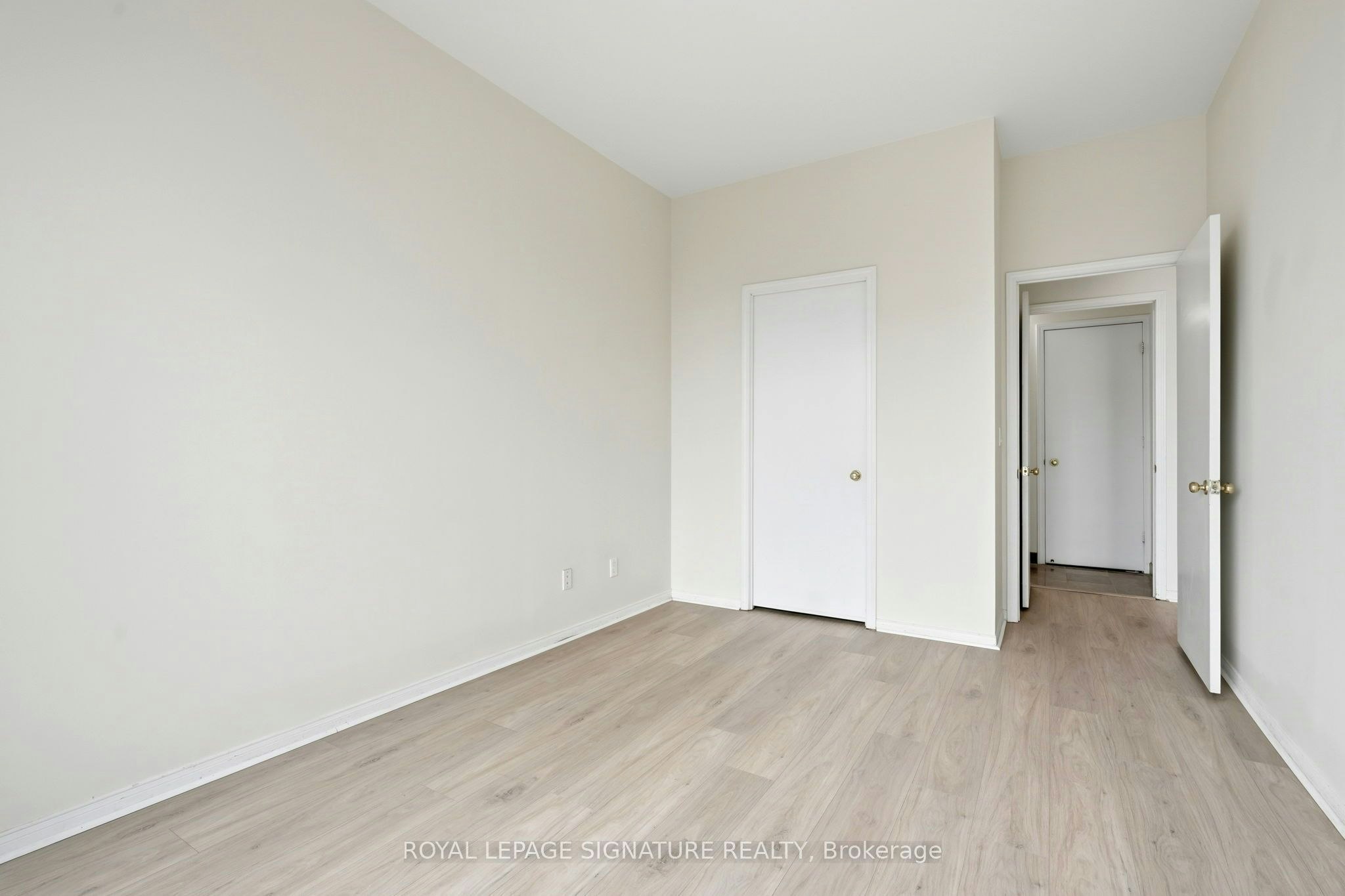 2014-7 King Street E, Toronto, ON, M5C 3C5 - 11
