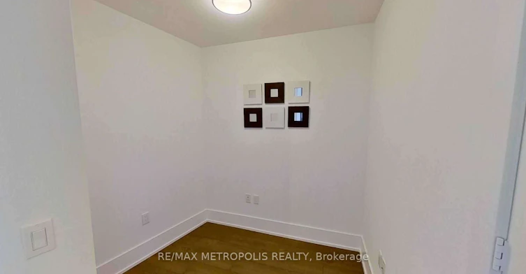 6101-10 York Street, Toronto, ON, M5J 2L9 - 9