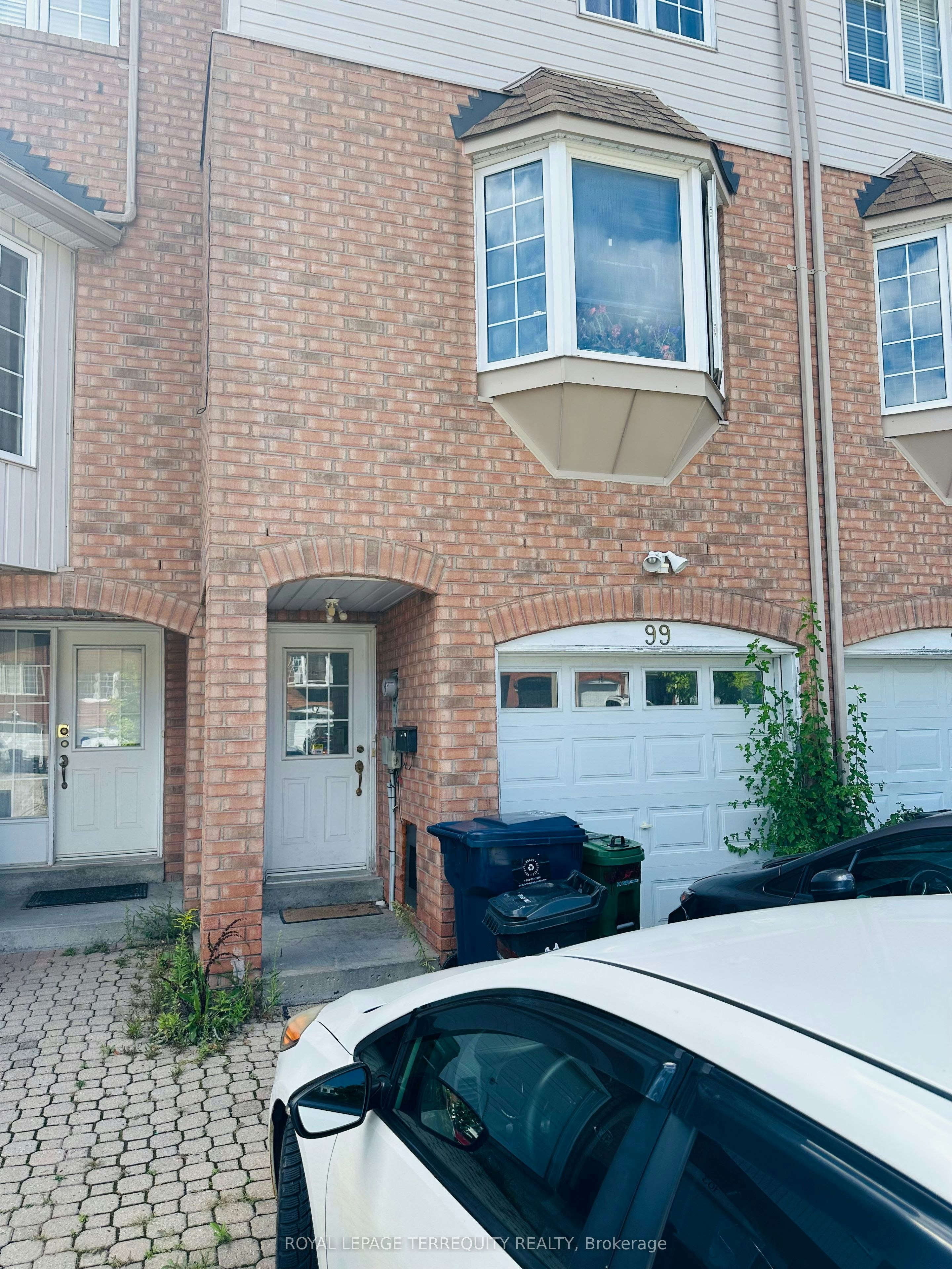 99 Sufi Crescent, Toronto, ON, M4A 2X2