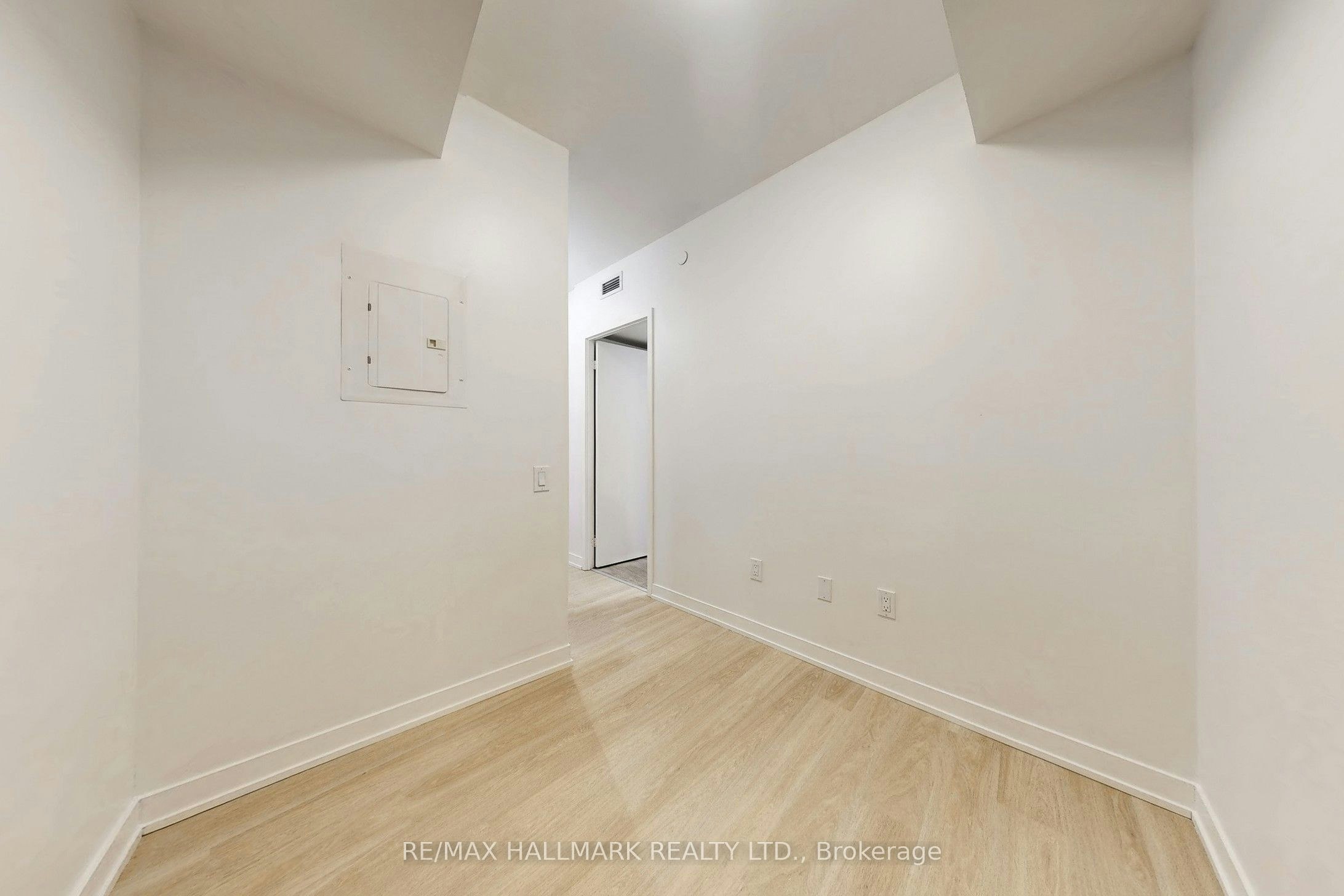 424-500 Wilson Avenue, Toronto, ON, M3H 0E5 - 17