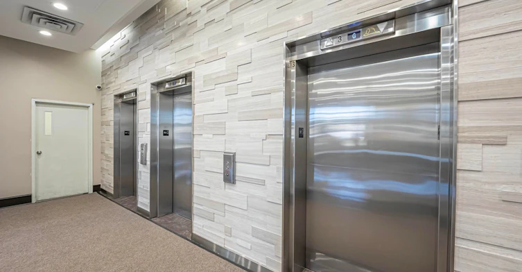 1209-21 Overlea Boulevard, Toronto, ON, M4H 1P2 - 5