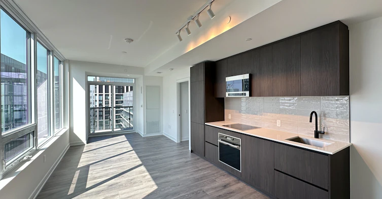 3702 (LPH-02)-117 Broadway Avenue, Toronto, ON, M4P 1V3 - 3