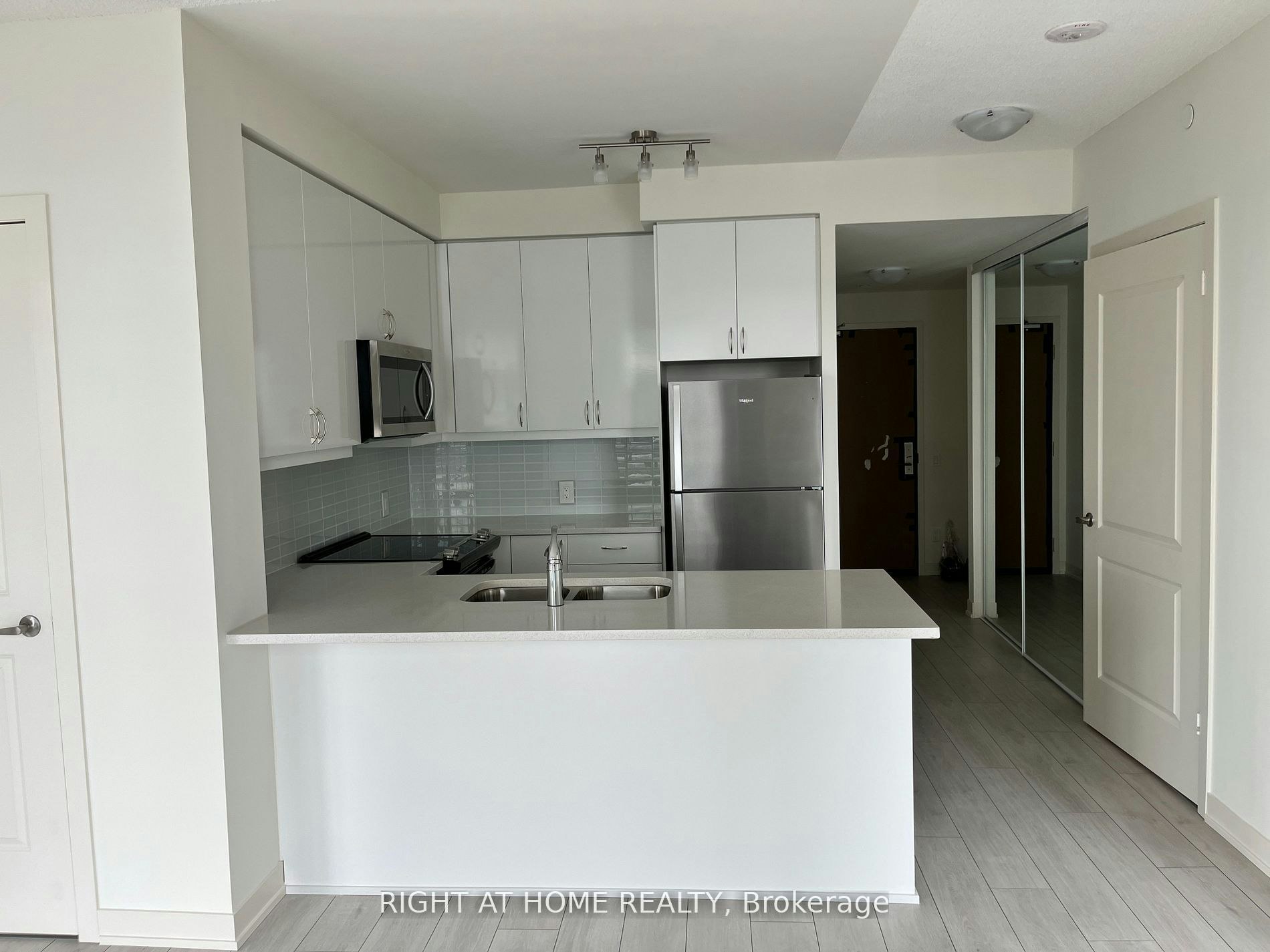 2906-4955 Yonge Street, Toronto, ON, M3N 0L8 - 4