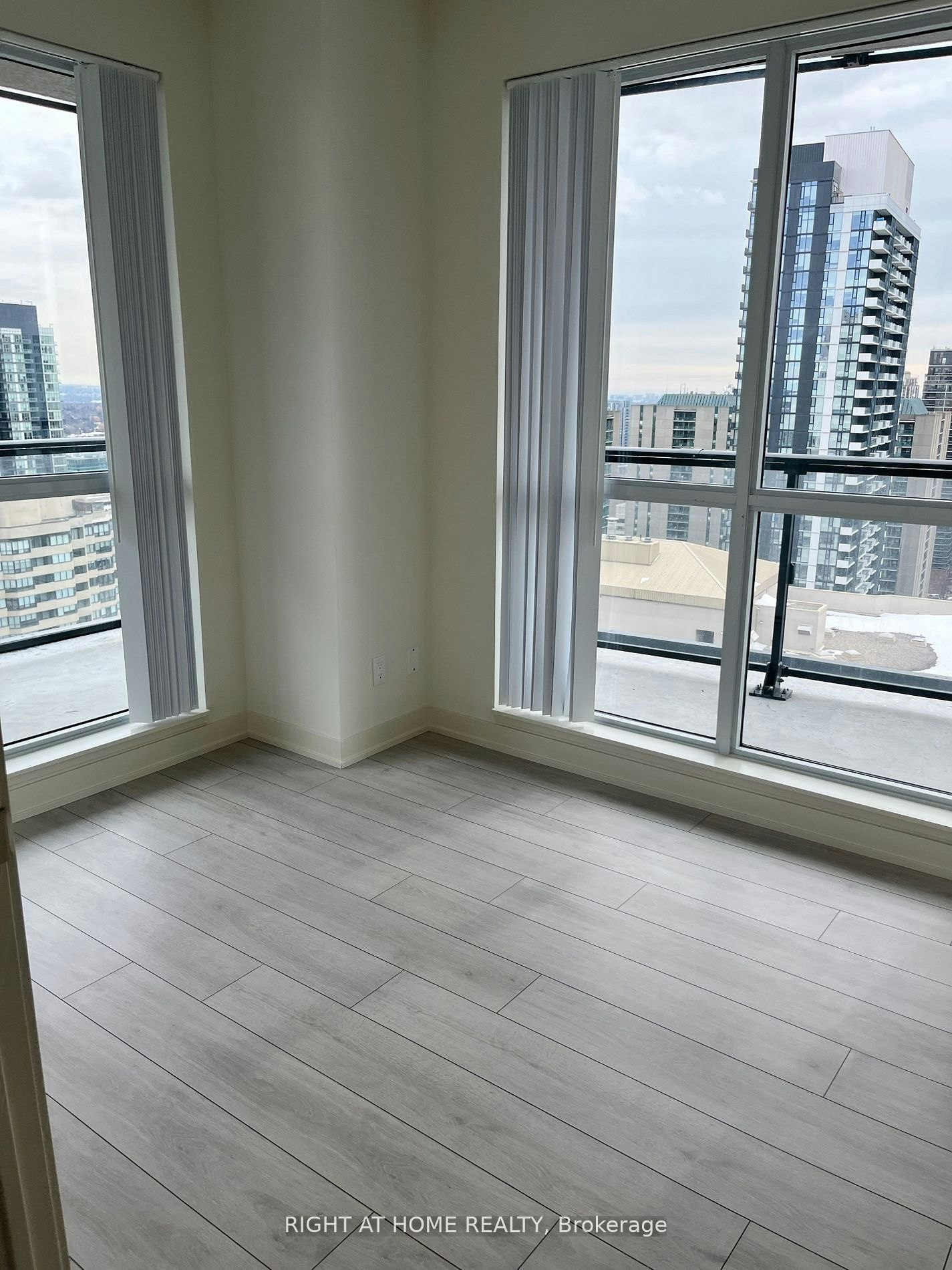 2906-4955 Yonge Street, Toronto, ON, M3N 0L8 - 11
