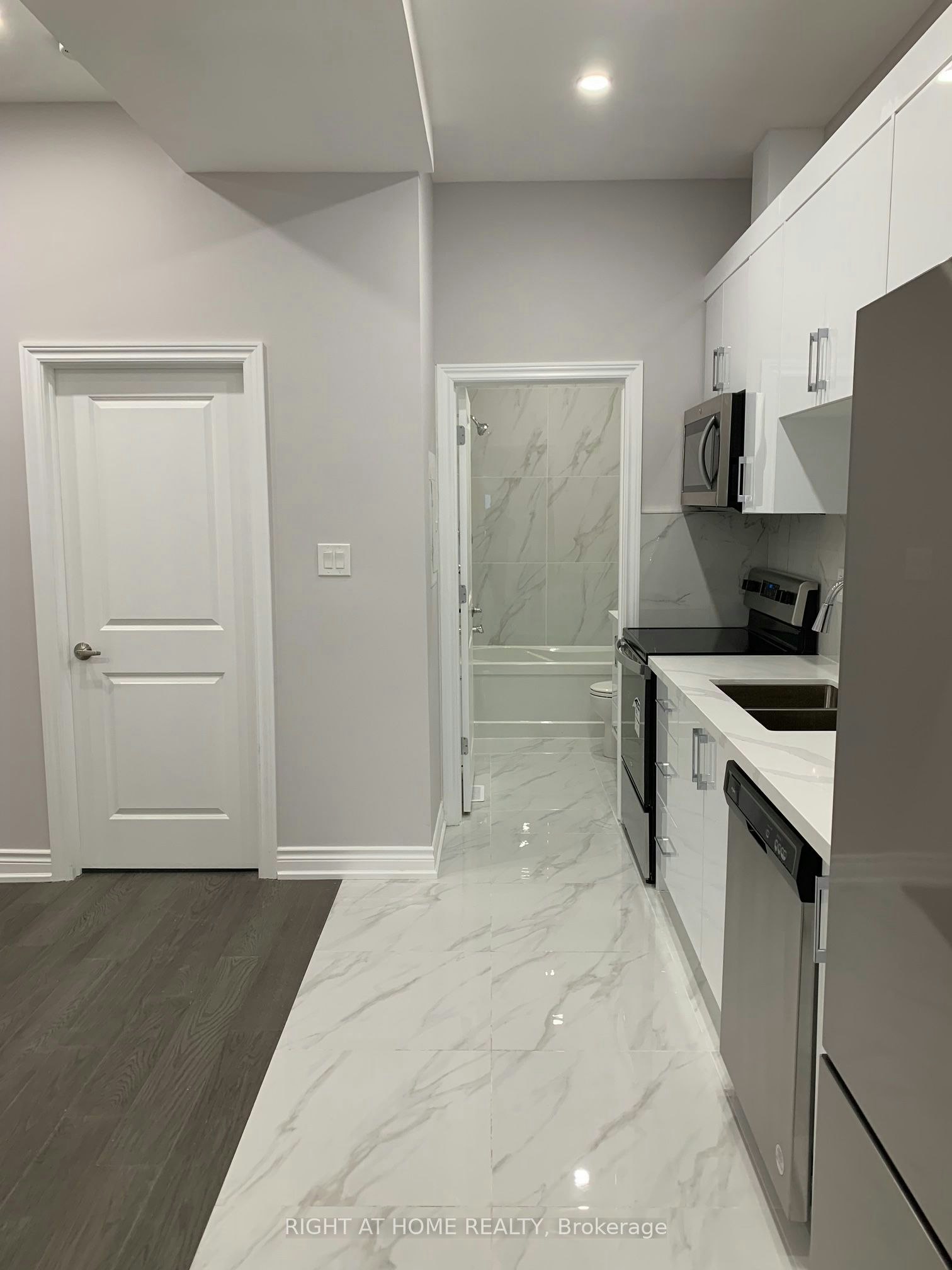 Main Floor Unit-57 Brunswick Avenue, Toronto, ON, M5S 2L8 - 4