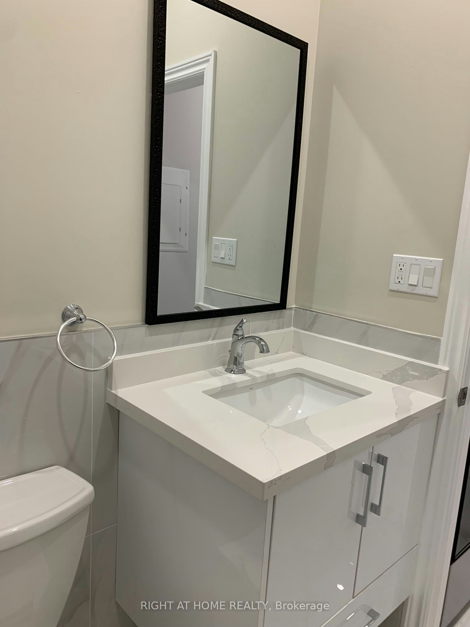 Main Floor Unit-57 Brunswick Avenue, Toronto, ON, M5S 2L8 - 10