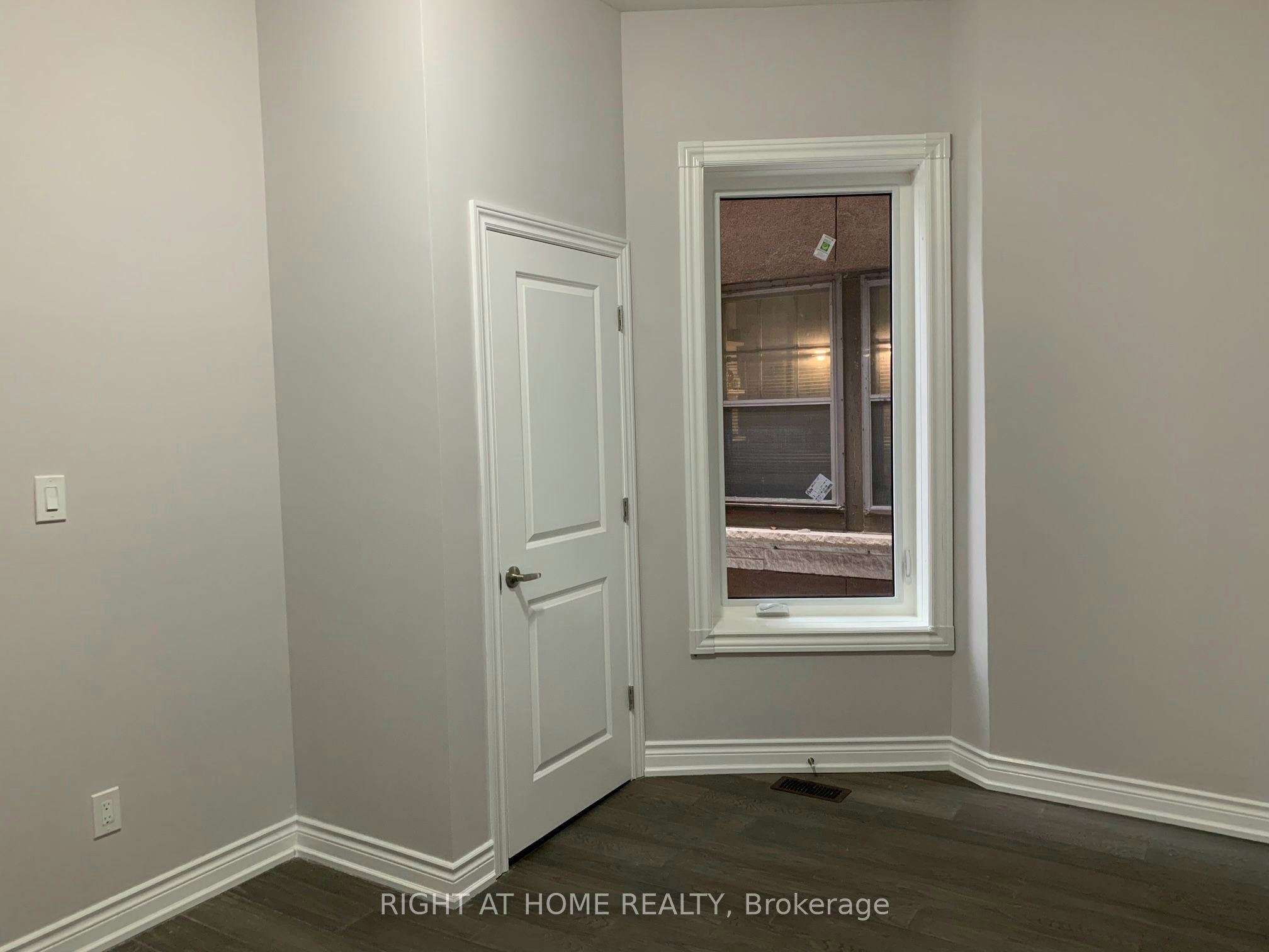 Main Floor Unit-57 Brunswick Avenue, Toronto, ON, M5S 2L8 - 8