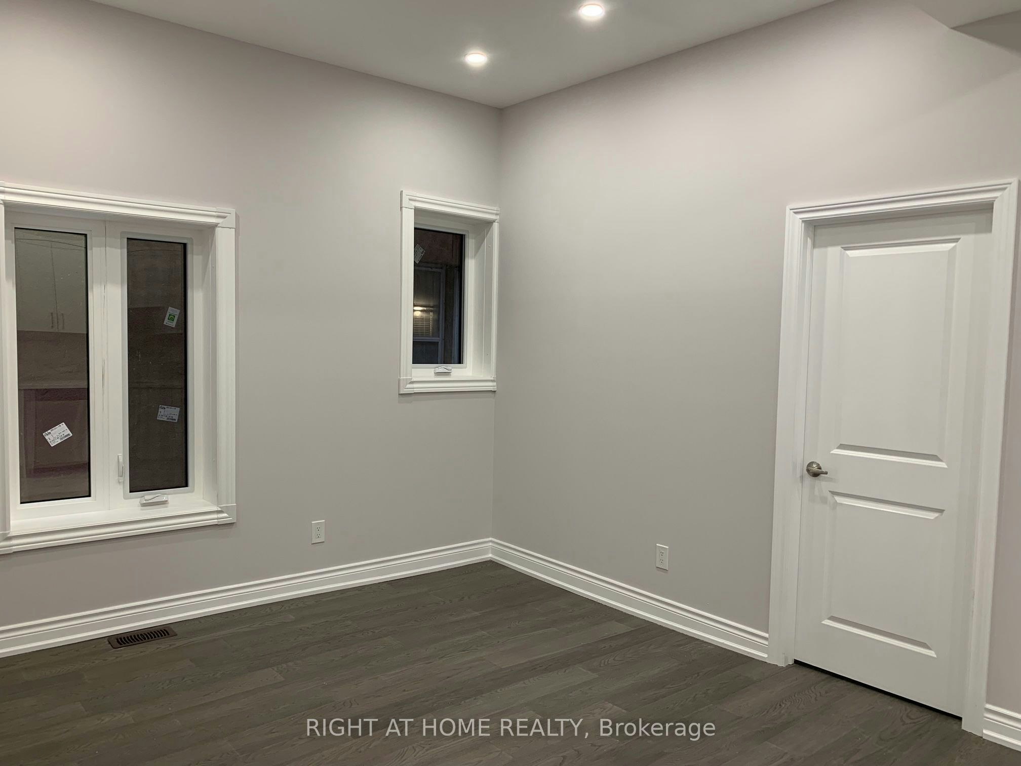 Main Floor Unit-57 Brunswick Avenue, Toronto, ON, M5S 2L8 - 5