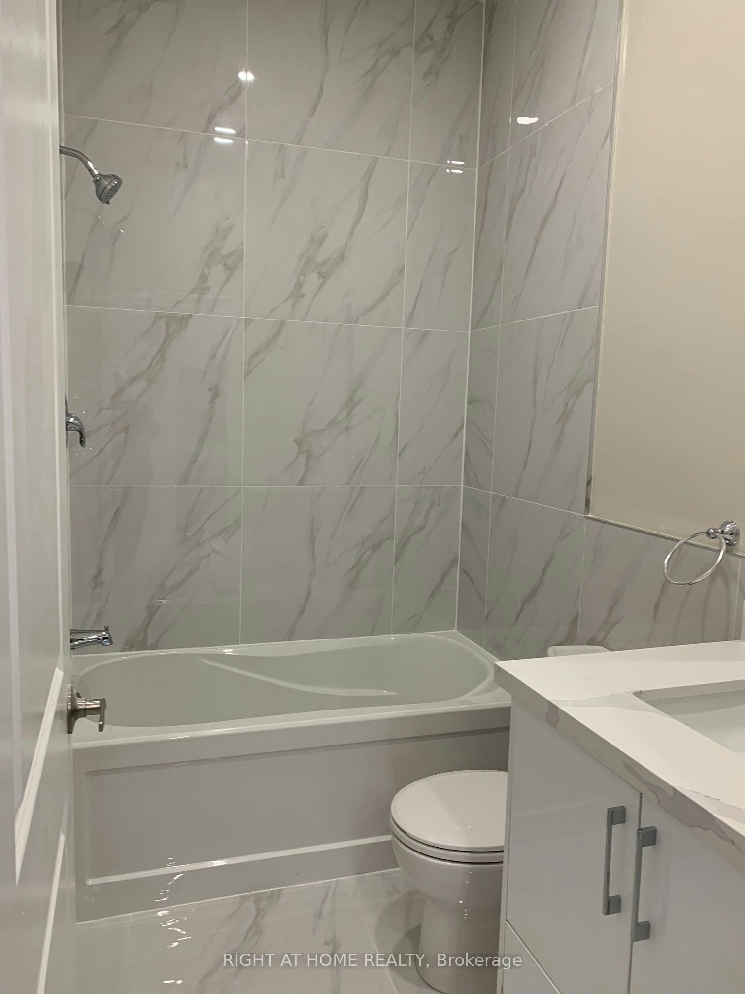 Main Floor Unit-57 Brunswick Avenue, Toronto, ON, M5S 2L8 - 11