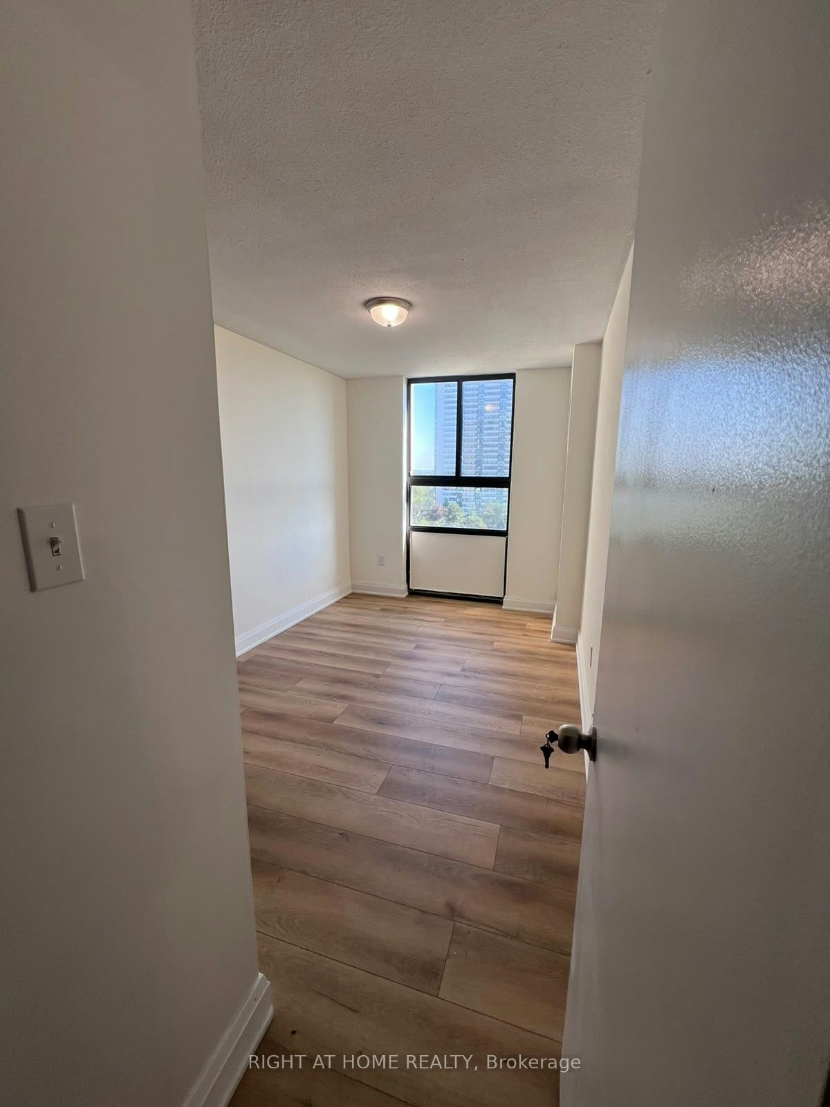 1602 - Room-350 Seneca Hill Drive, Toronto, ON, M2J 4S7 - 3