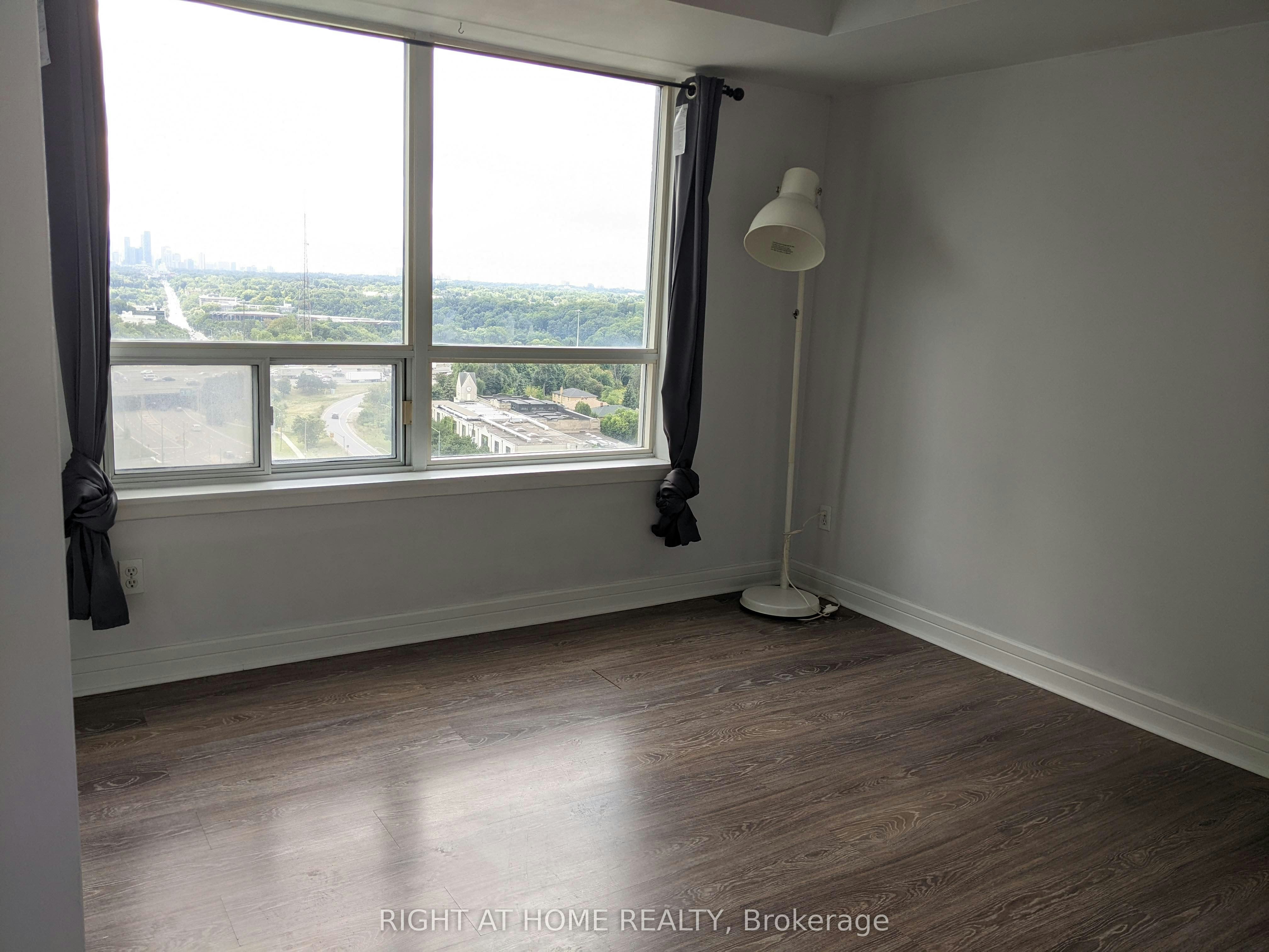 1608-18 Harrison Garden Boulevard, Toronto, ON, M2N 7J7 - 17