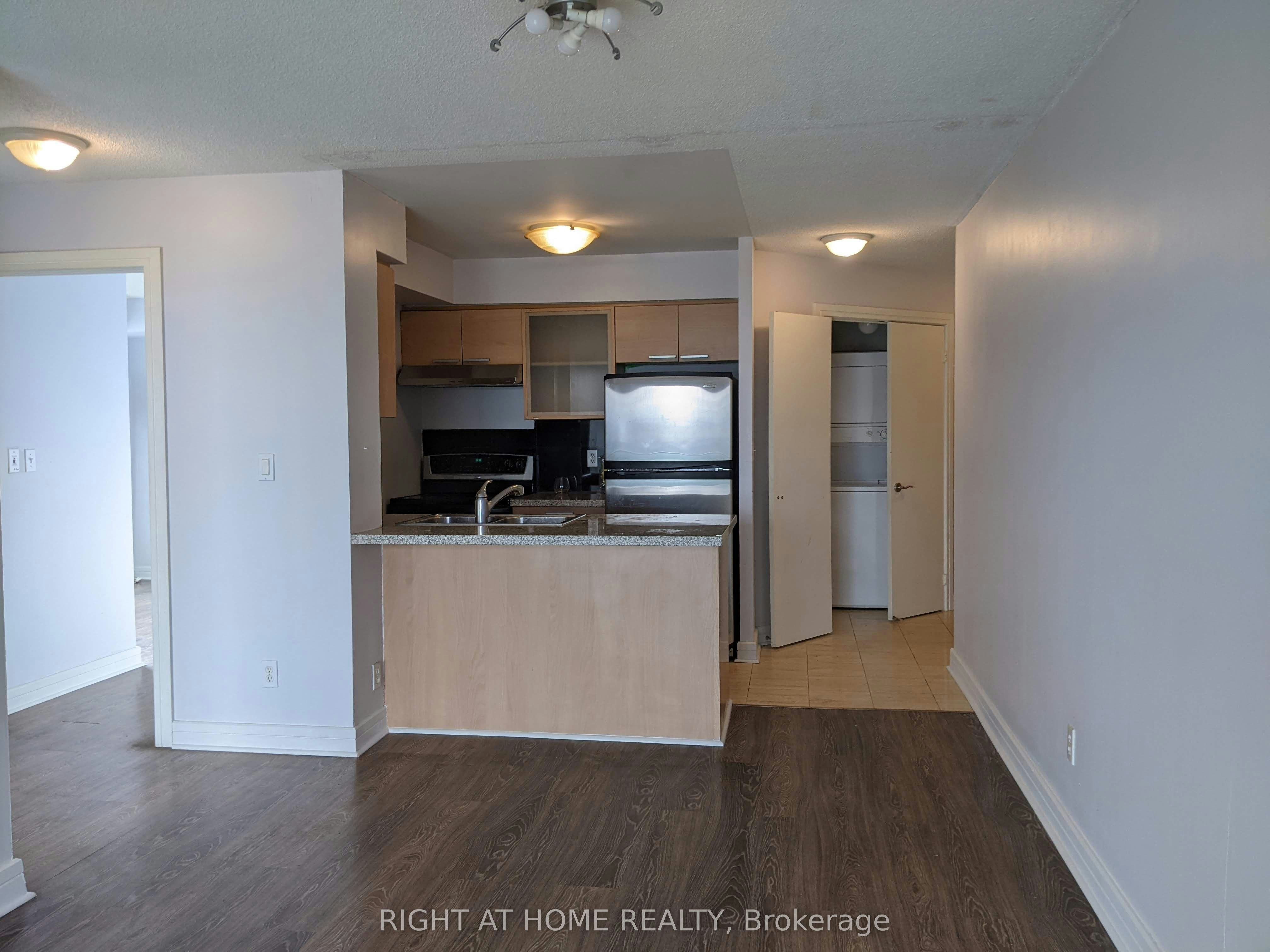 1608-18 Harrison Garden Boulevard, Toronto, ON, M2N 7J7 - 10