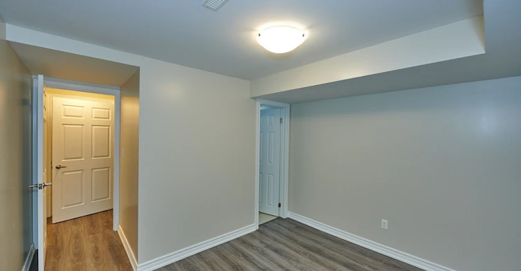 36 Ladner Drive, Toronto, ON, M2J 3Z7 - 8