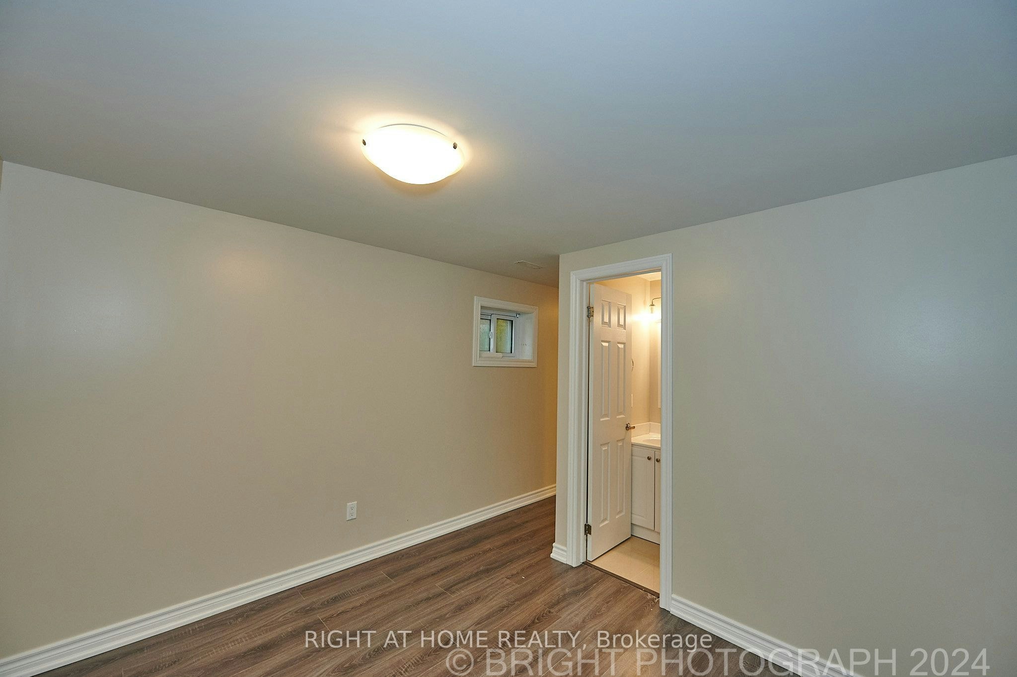 36 Ladner Drive, Toronto, ON, M2J 3Z7 - 5