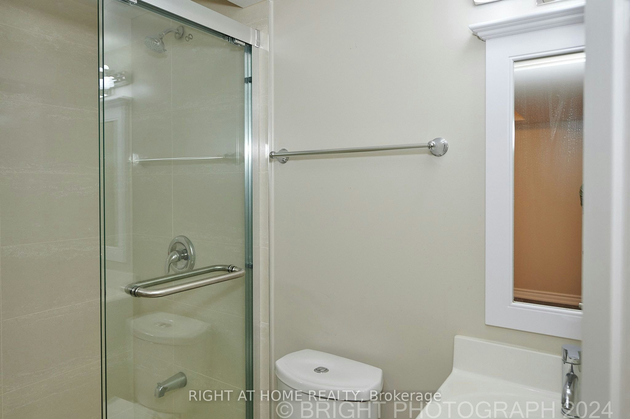 36 Ladner Drive, Toronto, ON, M2J 3Z7 - 6