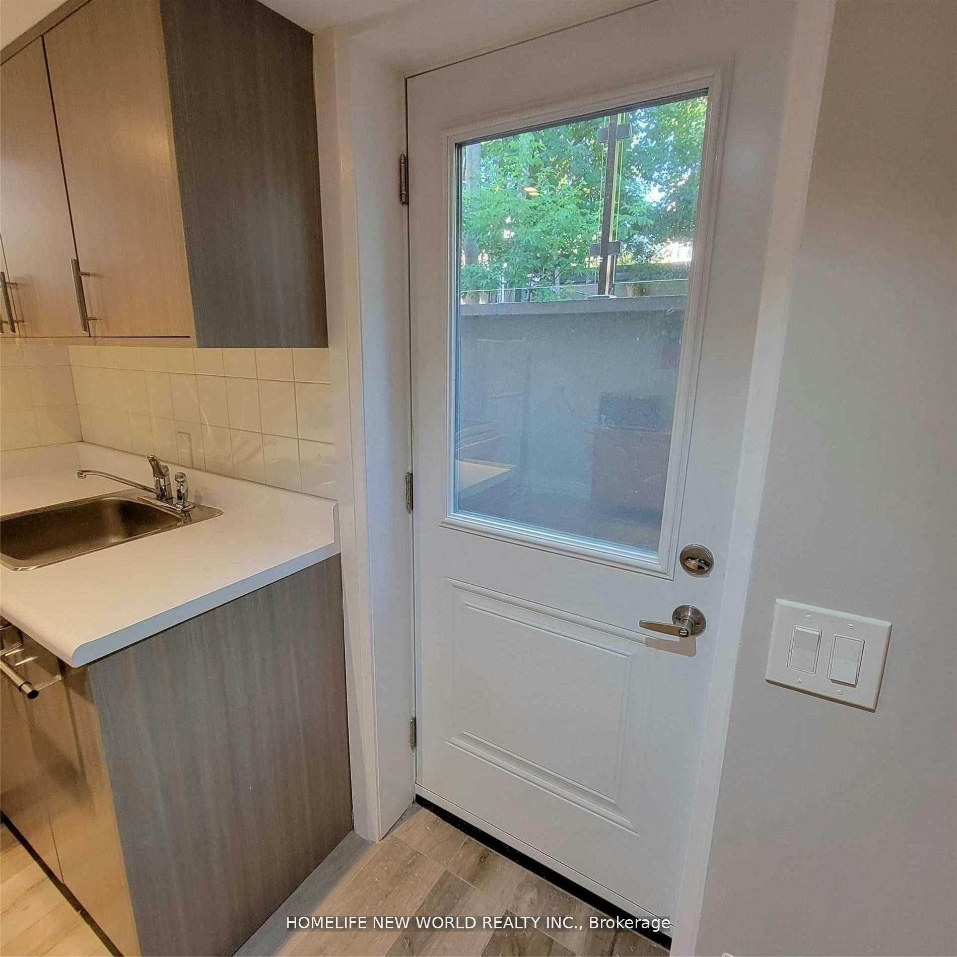 41 Brucewood Crescent, Toronto, ON, M6A 2G7 - 12