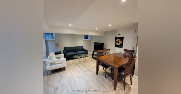 41 Brucewood Crescent, Toronto, ON, M6A 2G7 - 9