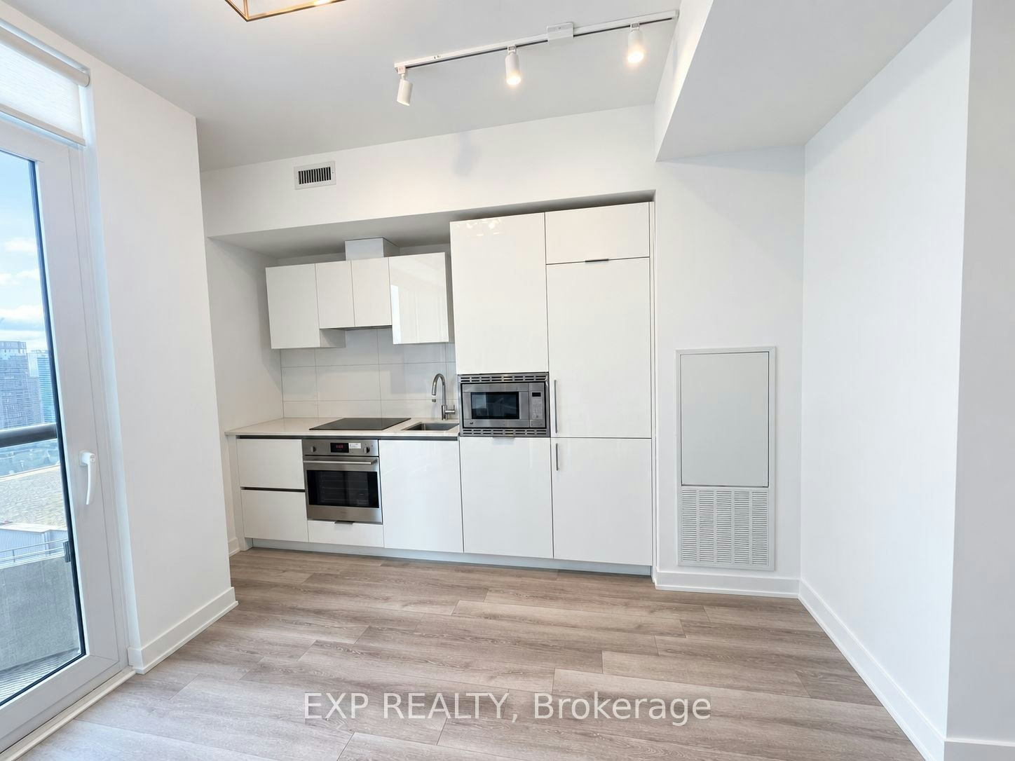 3703-238 Simcoe Street, Toronto, ON, M5T 0E2 - 10