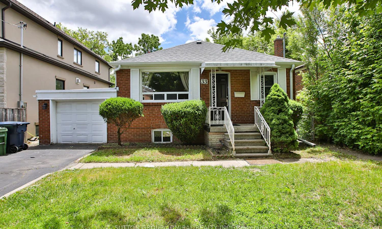 33 Regina Avenue