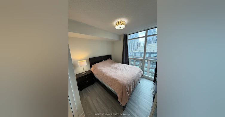 2001-21 Carlton Street, Toronto, ON, M5B 1L3 - 5