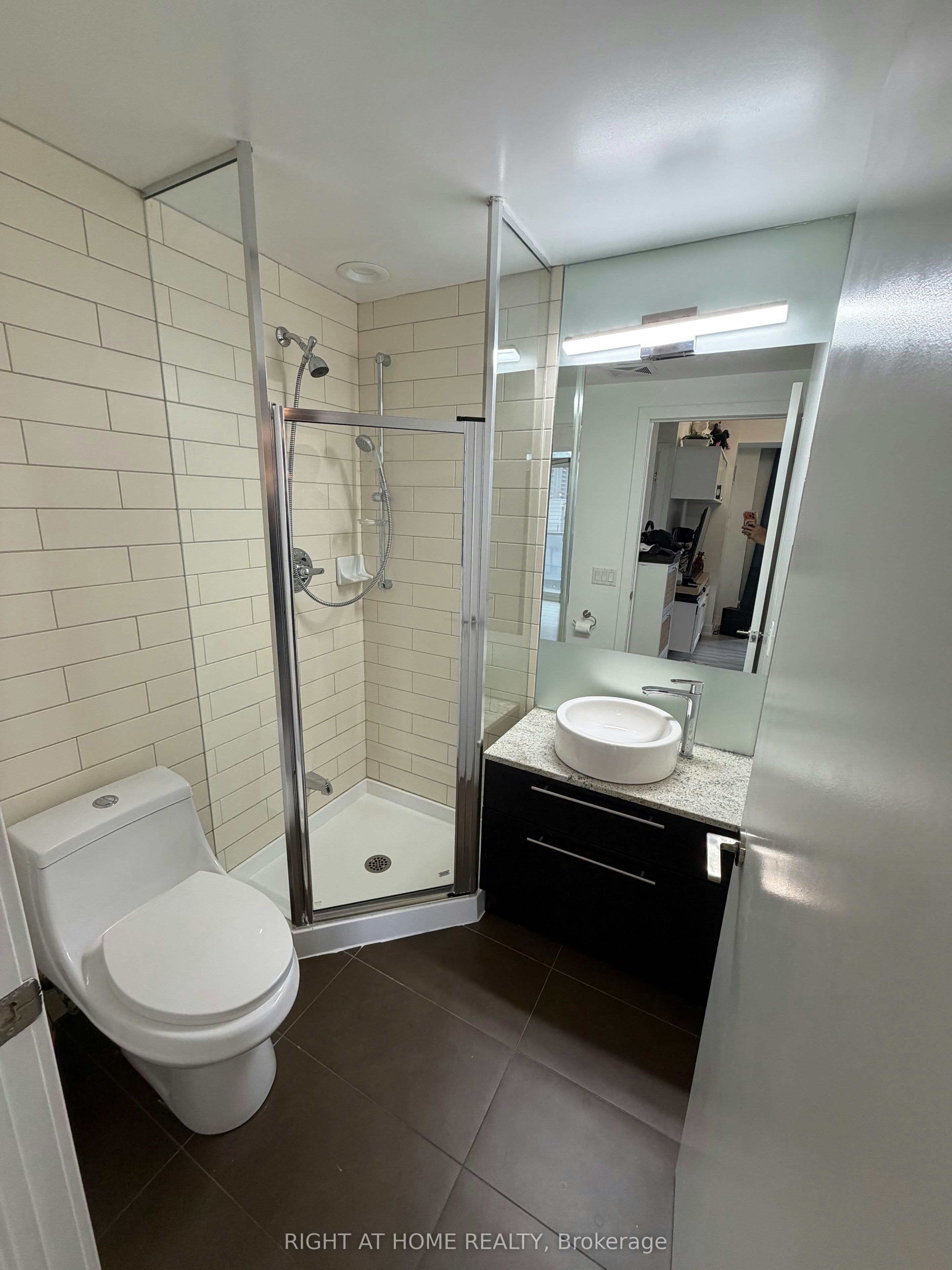 2001-21 Carlton Street, Toronto, ON, M5B 1L3 - 9
