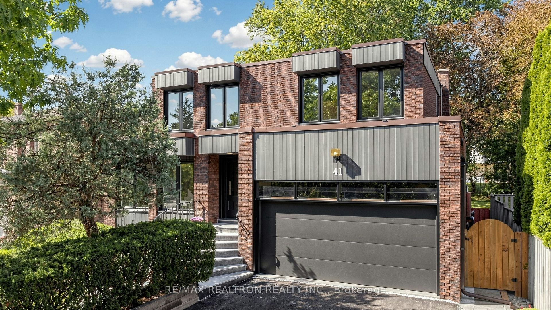 41 Beardmore Crescent, Toronto, ON, M2K 2P3