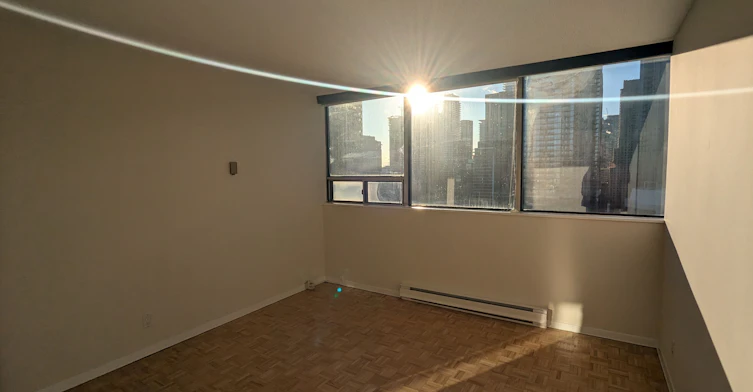 2004-914 Yonge Street, Toronto, ON, M4W 3C8 - 9