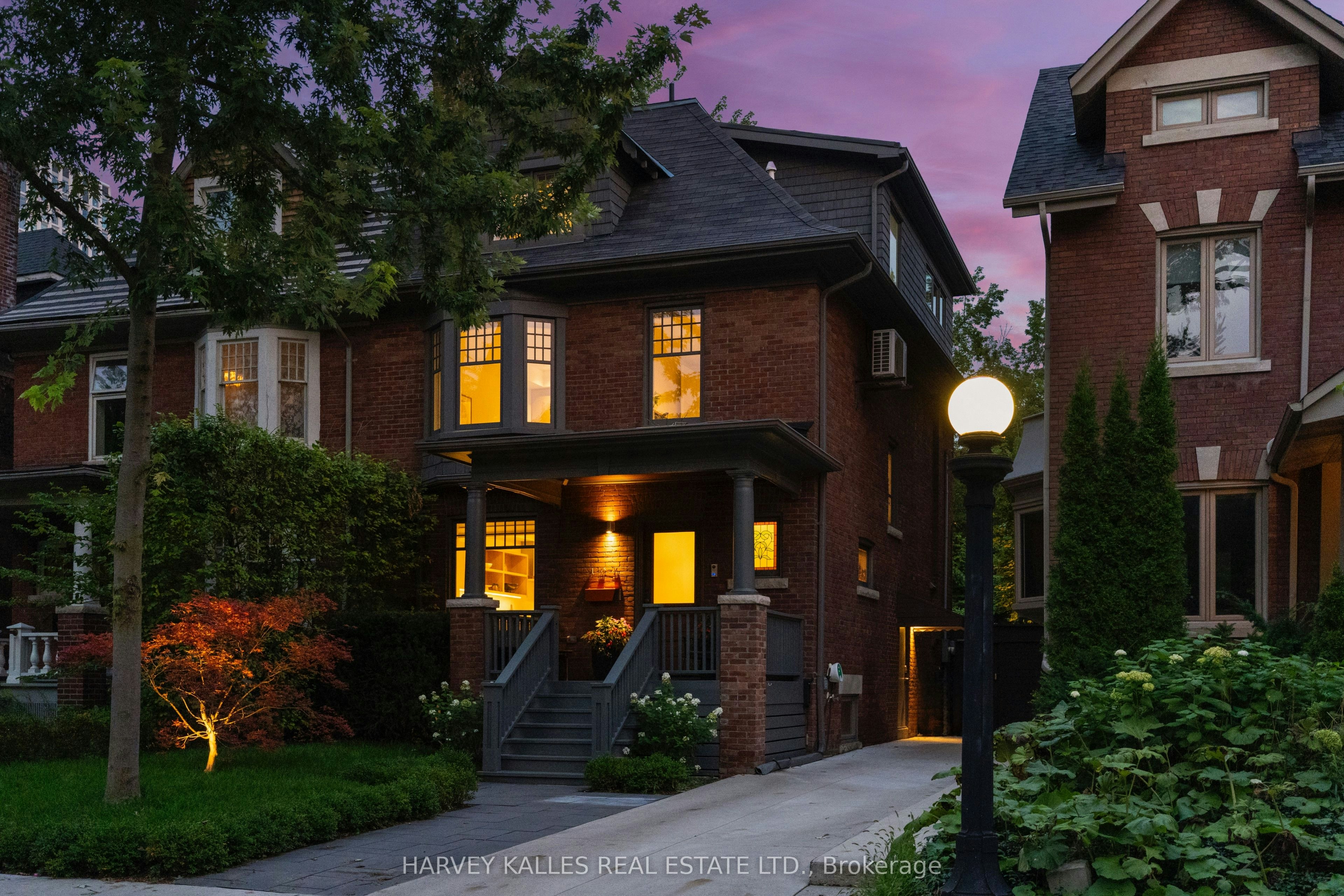 497 Palmerston Boulevard, Toronto, ON, M6G 2P2