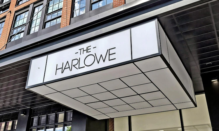 1106-608 Richmond Street W